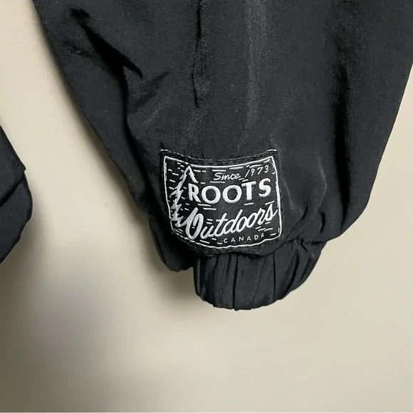 Roots Outdoors Black Nylon Windbreaker Men Women Large - Picture 7 of 13